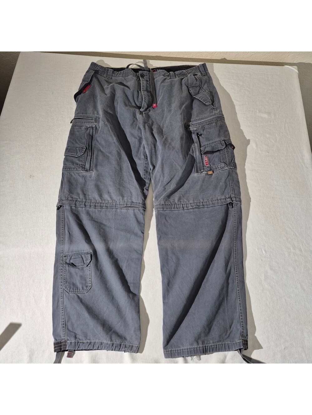 Bugle Boy Baggy gray y2k 42x32 cargo pants removable legs